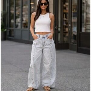 Gap Baggy Light Isla Wash Wide-Leg Ultra Soft Frayed Seam Jeans Size 12